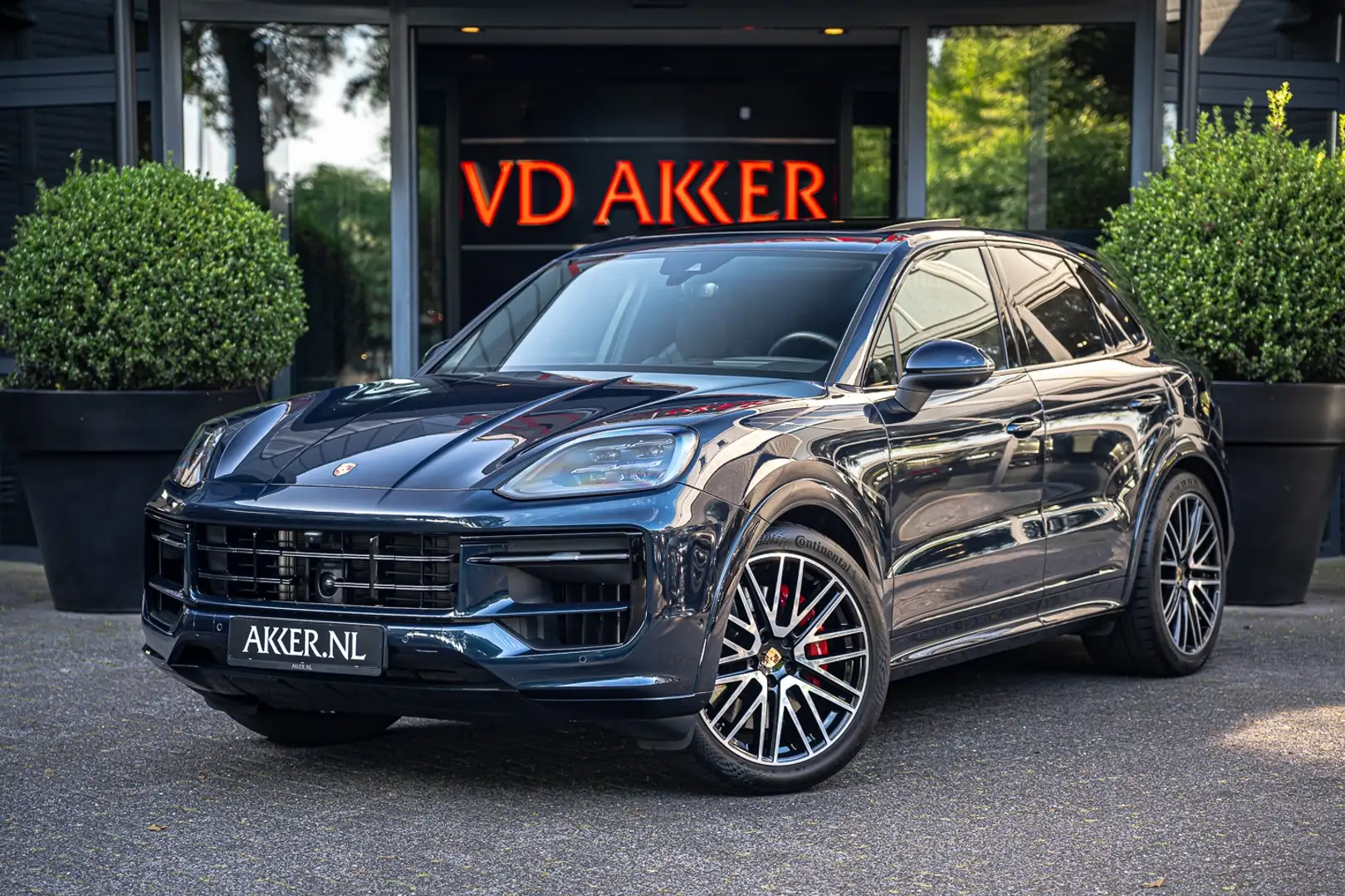 Porsche Cayenne S E-Hybrid SportDesign | Head-up | 360° Camera | A Blauw - 1