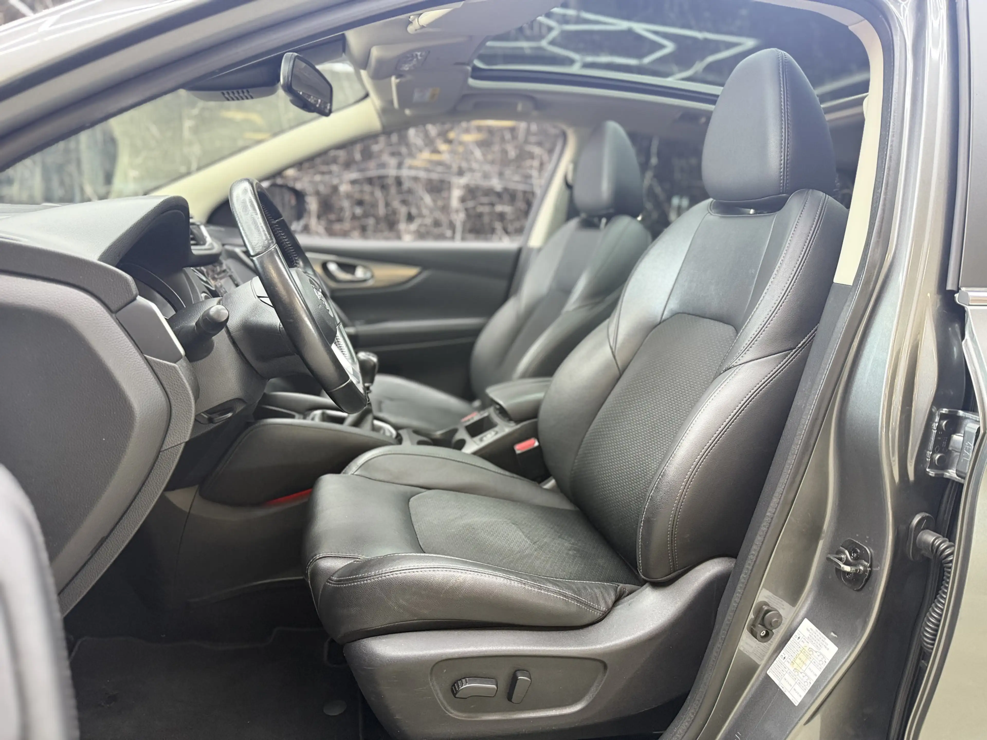 Nissan Qashqai 1.2 Tekna pano/360 — photo 7