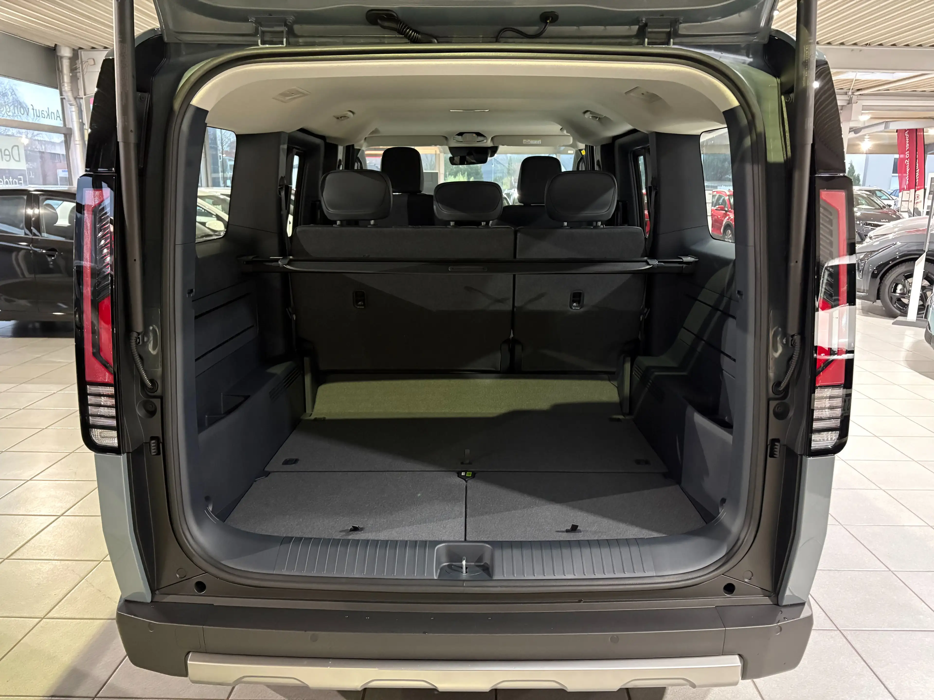 Kia PV5 Passenger 71.2 kWh- Batterie *Wärmepumpe*SHZ*LHZ* — photo 14