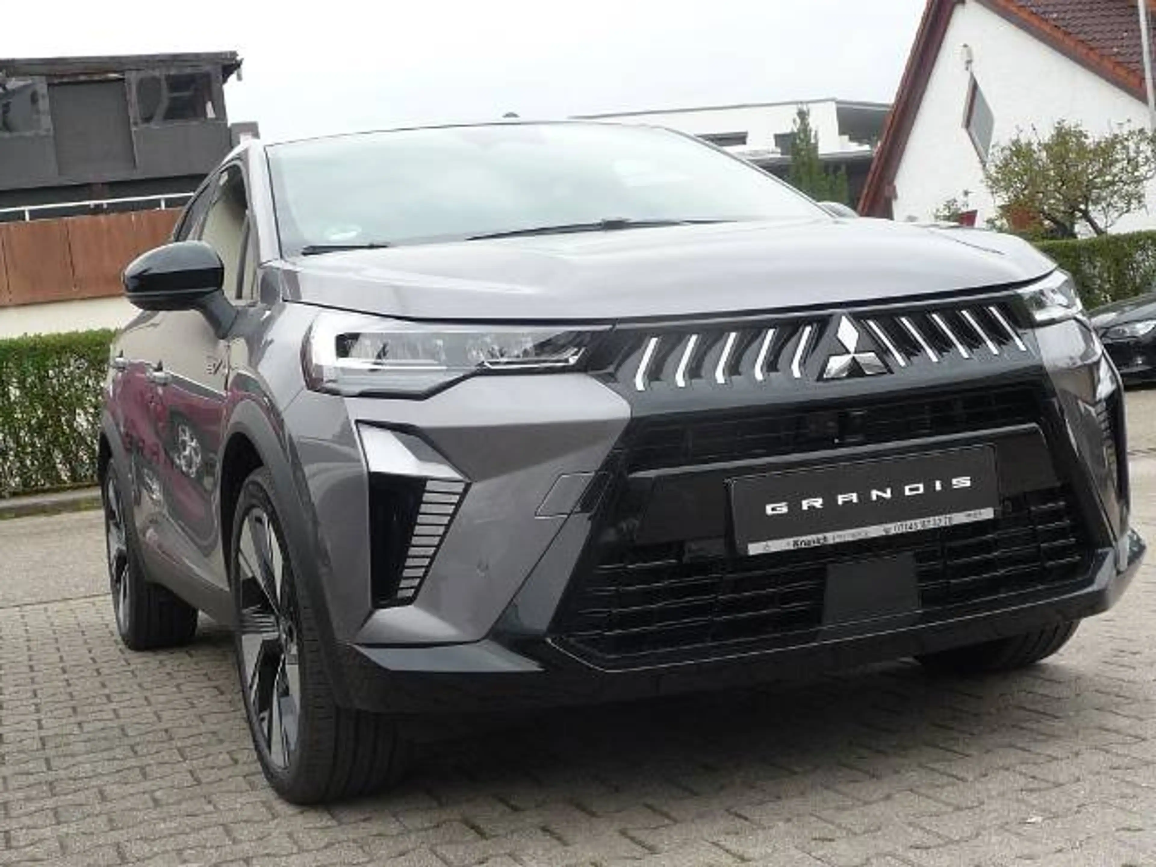 Mitsubishi Grandis Intro Edition 1.8 Hybrid — photo 3