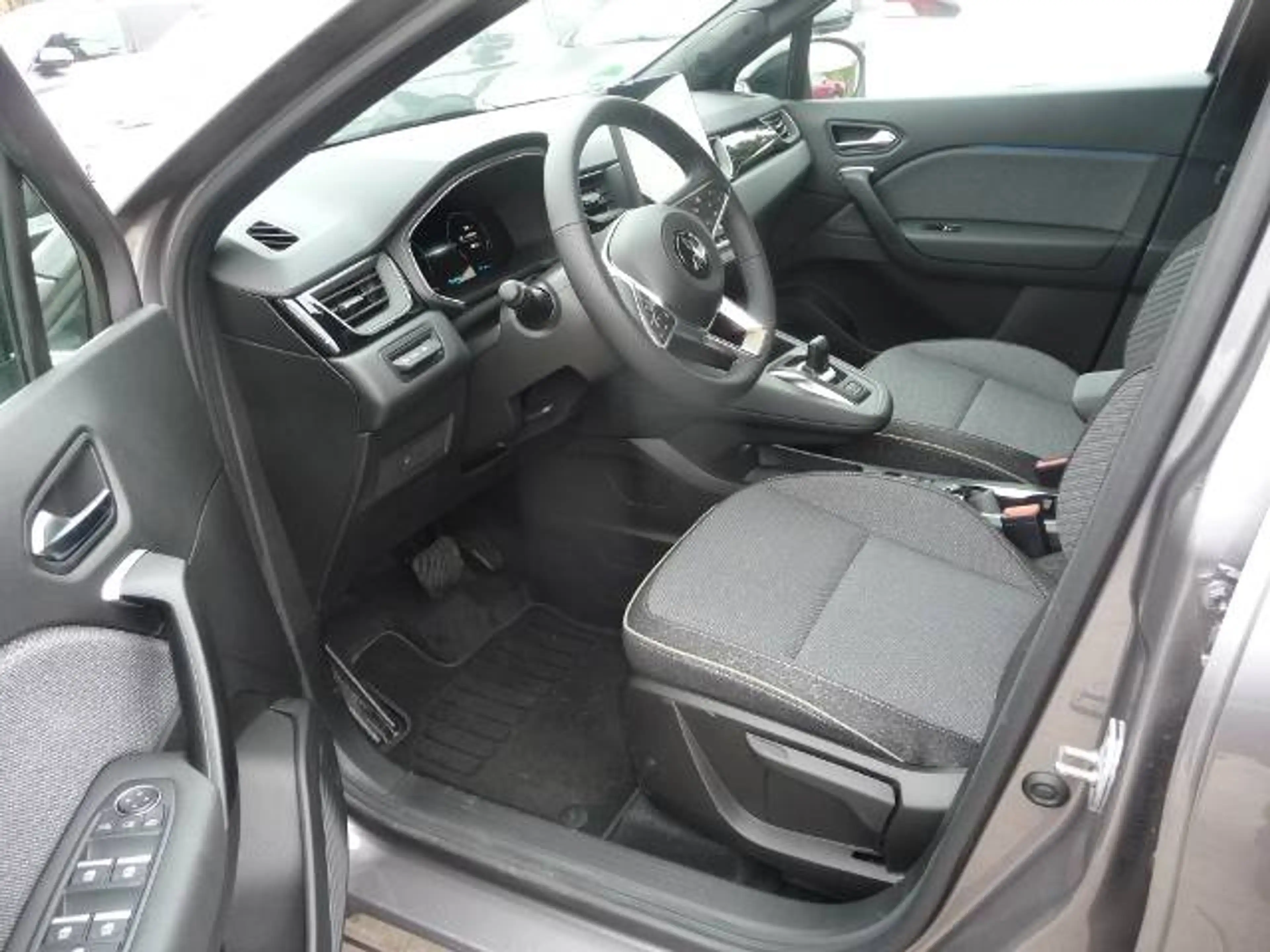 Mitsubishi Grandis Intro Edition 1.8 Hybrid — photo 8