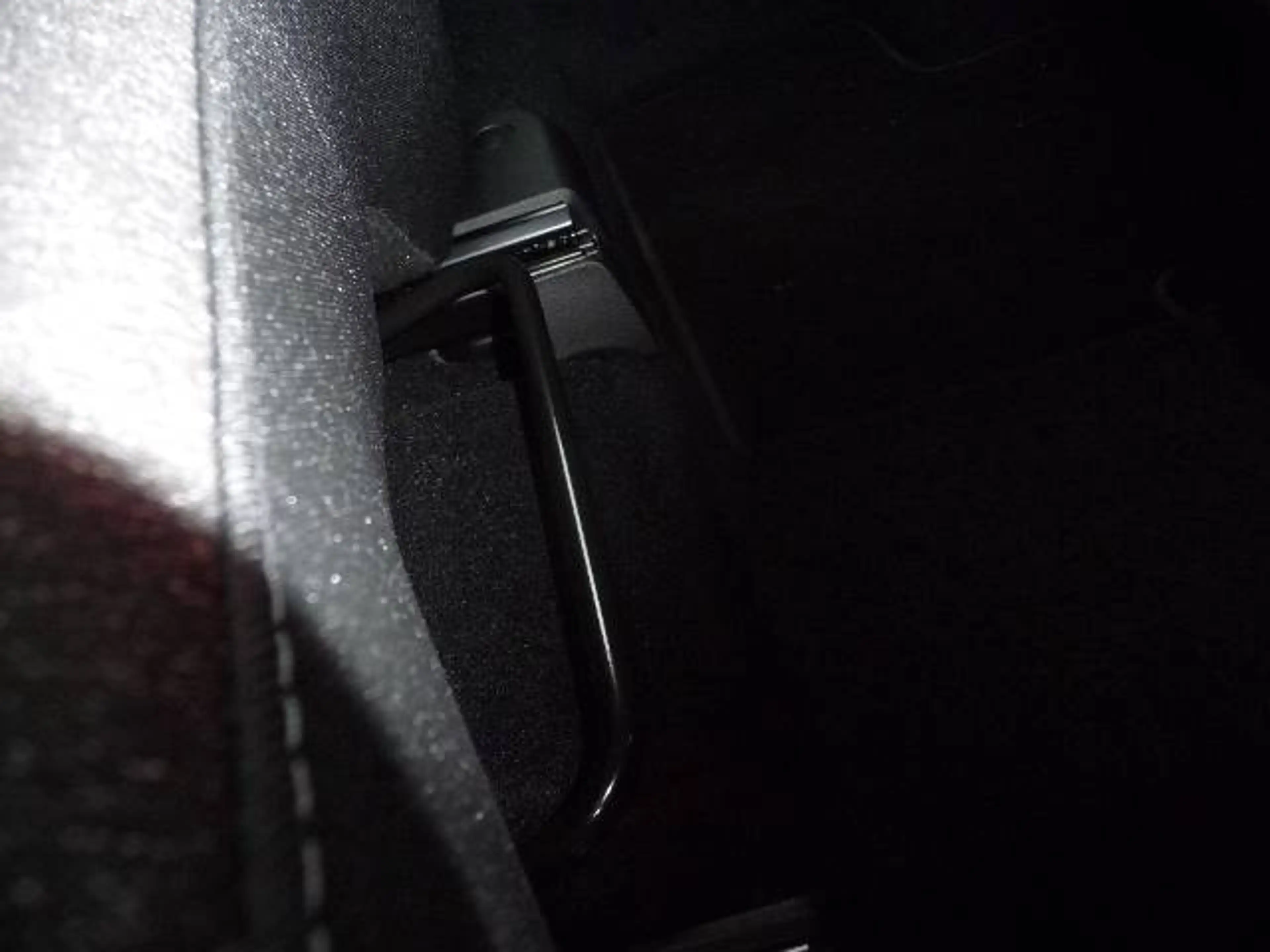 Mitsubishi Grandis Intro Edition 1.8 Hybrid — photo 6