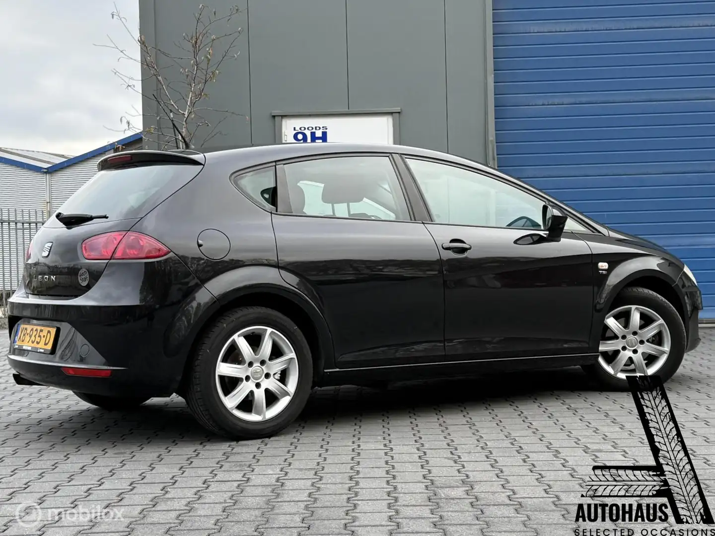SEAT Leon 1.2 TSI Ecomotive Good Stuff Cruise control Airc Schwarz - 2