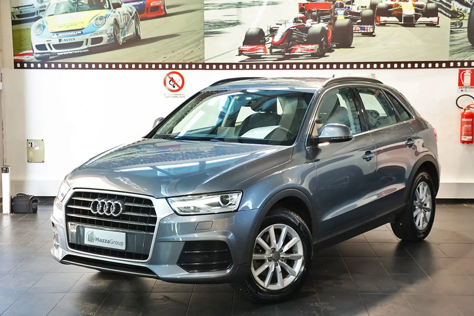 Audi Q3 2.0 TDI 120cv Business - NAVI/XENO Grigio - 1