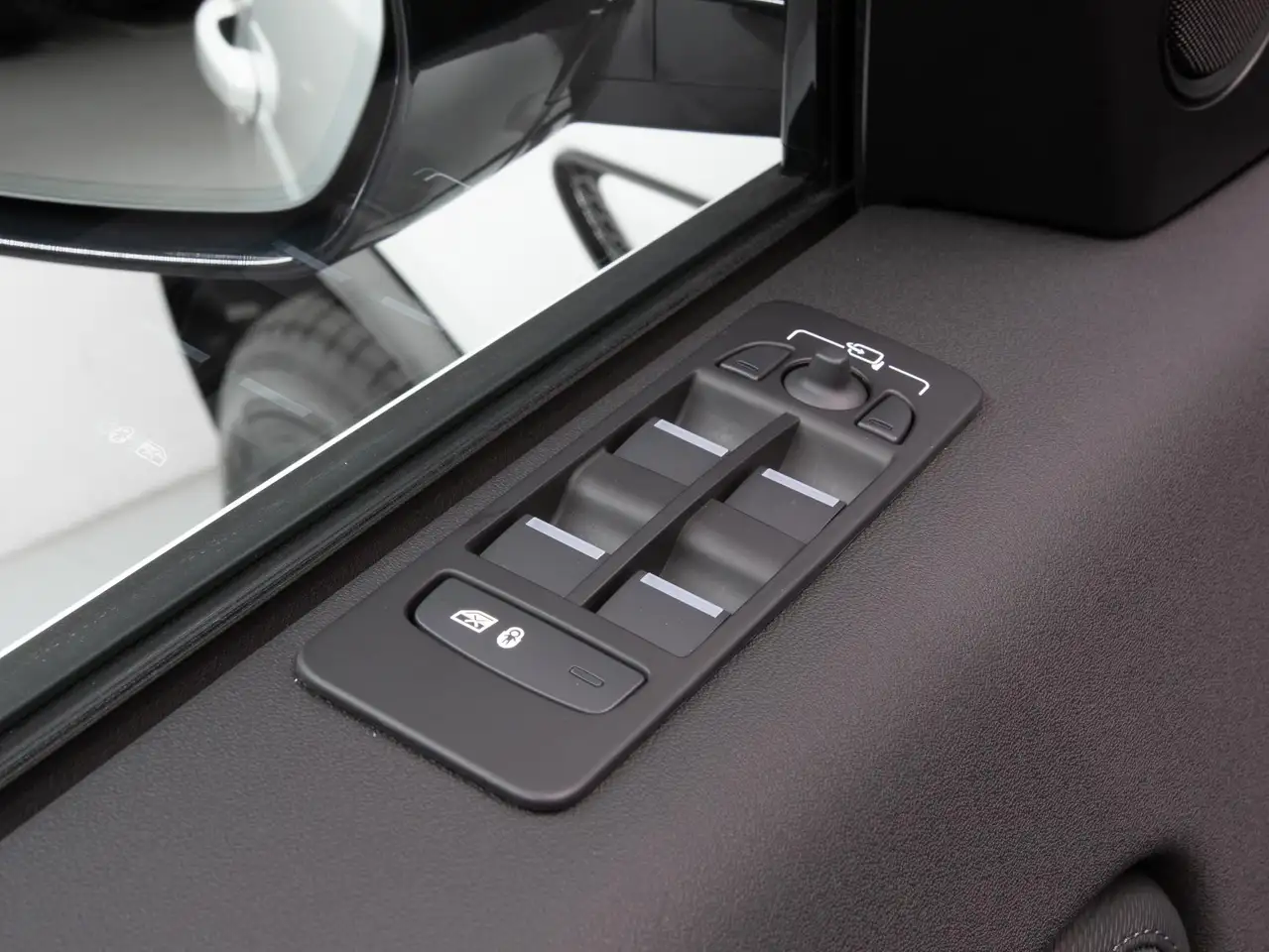 Land Rover Discovery Sport 2026 — фото 18
