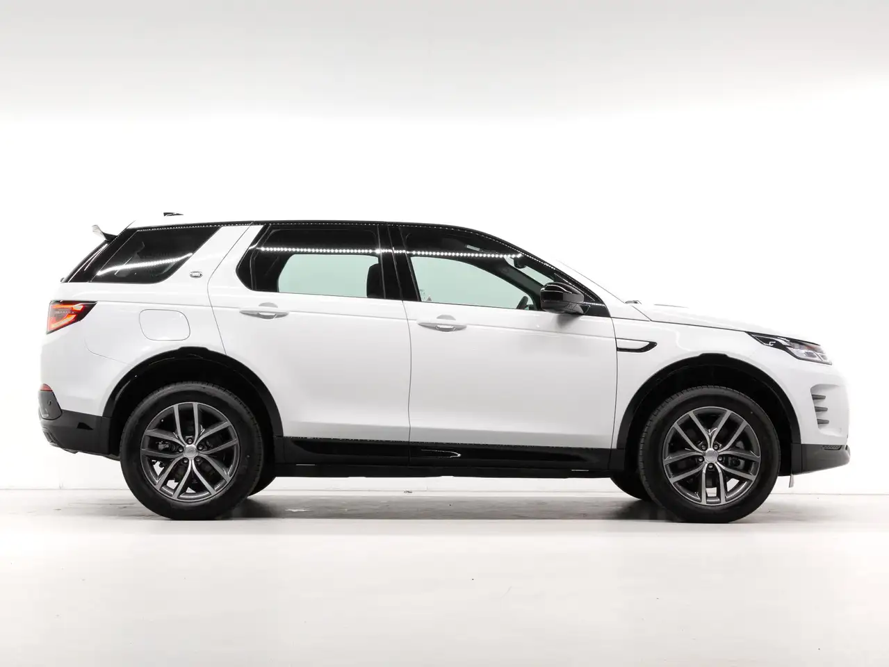 Land Rover Discovery Sport 2026 — фото 7
