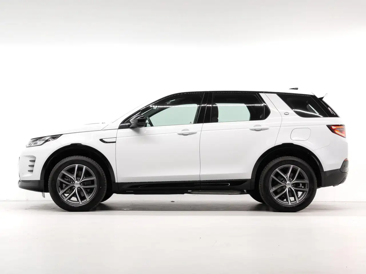 Land Rover Discovery Sport 2026 — фото 6
