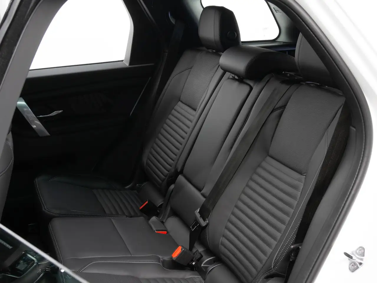 Land Rover Discovery Sport 2026 — фото 20