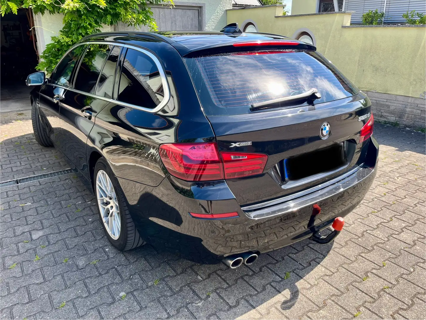 BMW 525 525d xDrive Touring Aut. Luxury Line Negro - 2