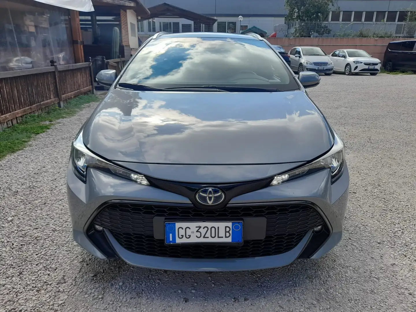 Toyota Corolla Corolla Touring Sports 1.8 Hybrid Business IVA CO Gris - 2
