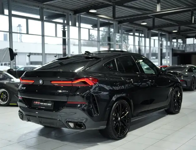 BMW X6 view 7