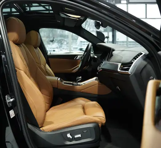 BMW X6 view 14