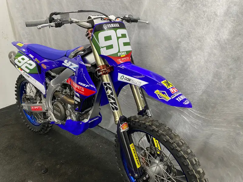Yamaha YZ 450 - foto 4