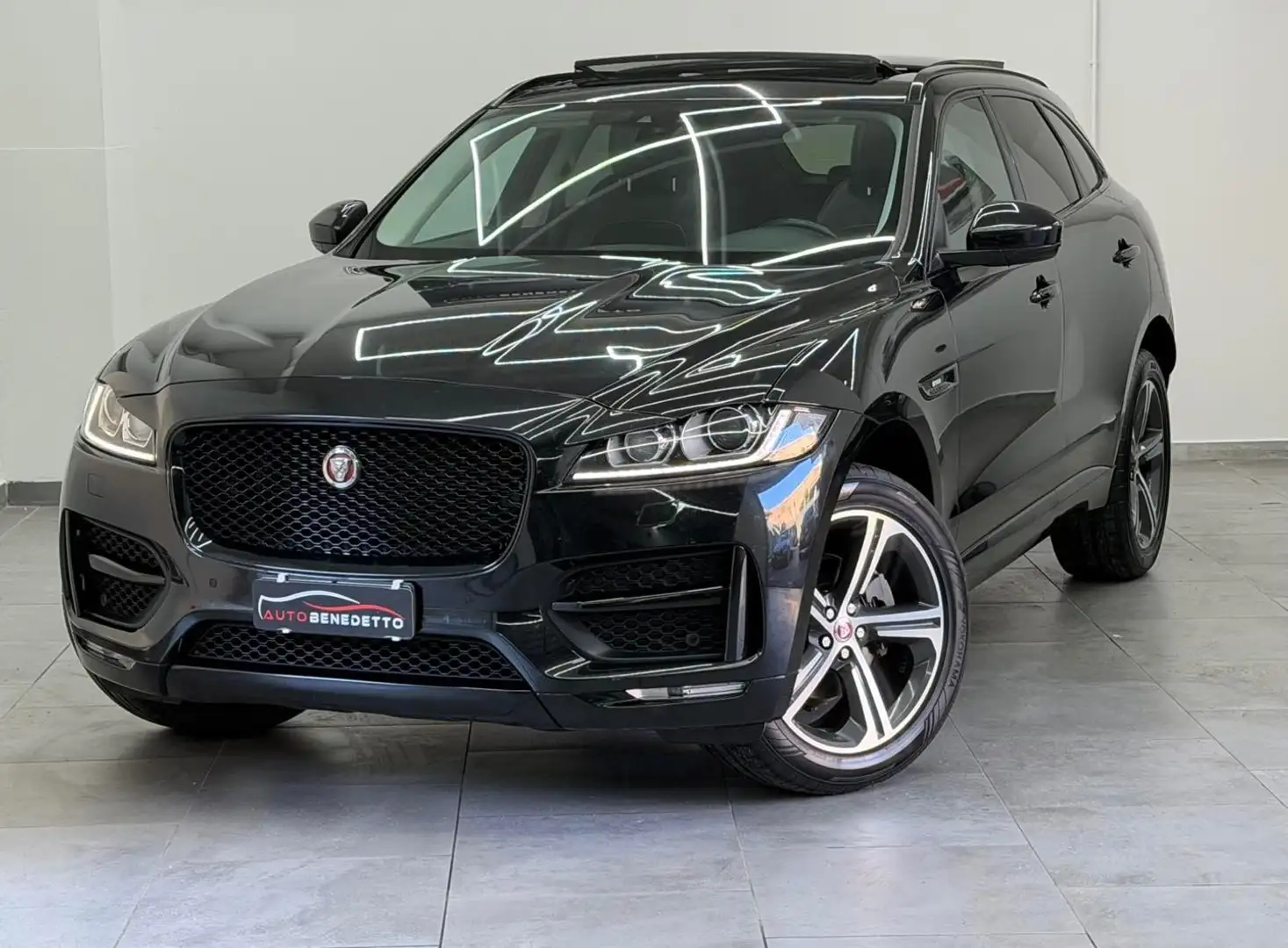 Jaguar F-Pace F-Pace 2015 2.0d R-Sport awd 180cv auto Negru - 1