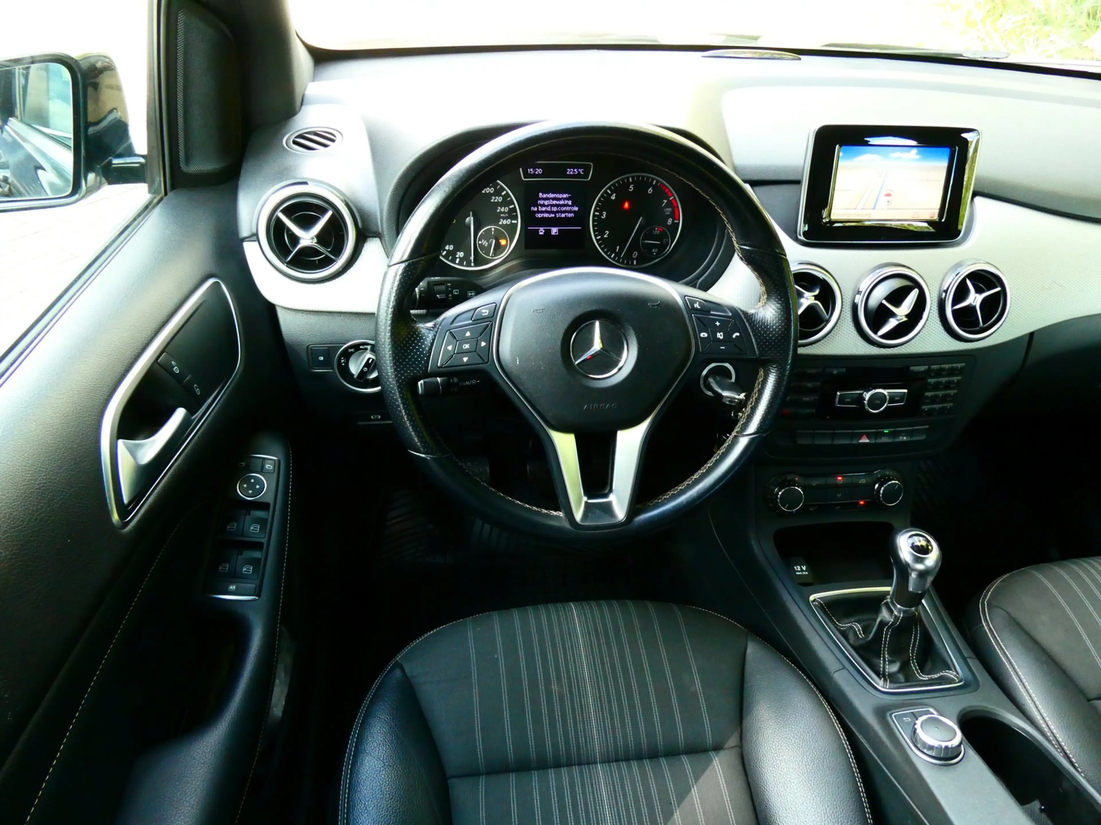 Mercedes-Benz B 180 2e eig. Clima Cruise Navi Xenon Trekhaak 1200kg. — photo 2