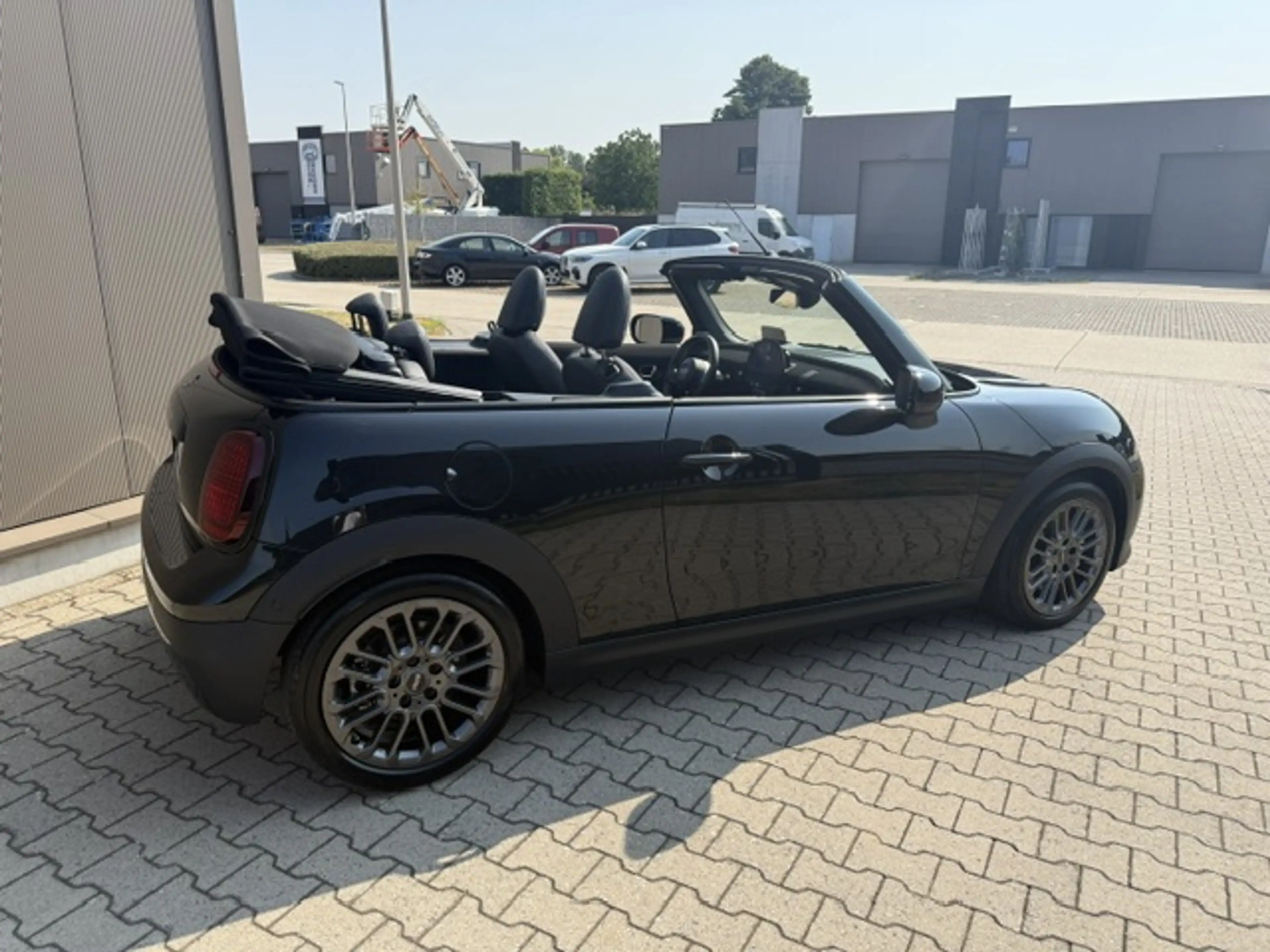 MINI Cooper C Cabrio — photo 8