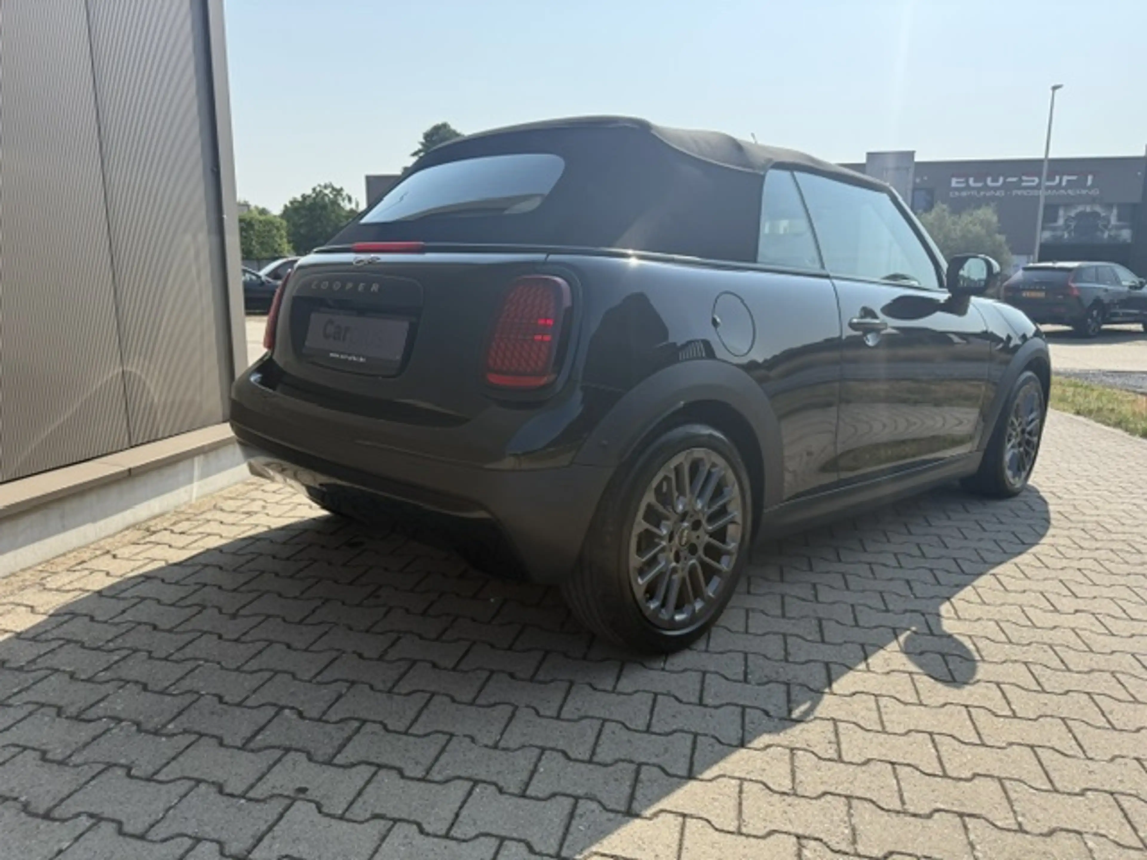 MINI Cooper C Cabrio — photo 3