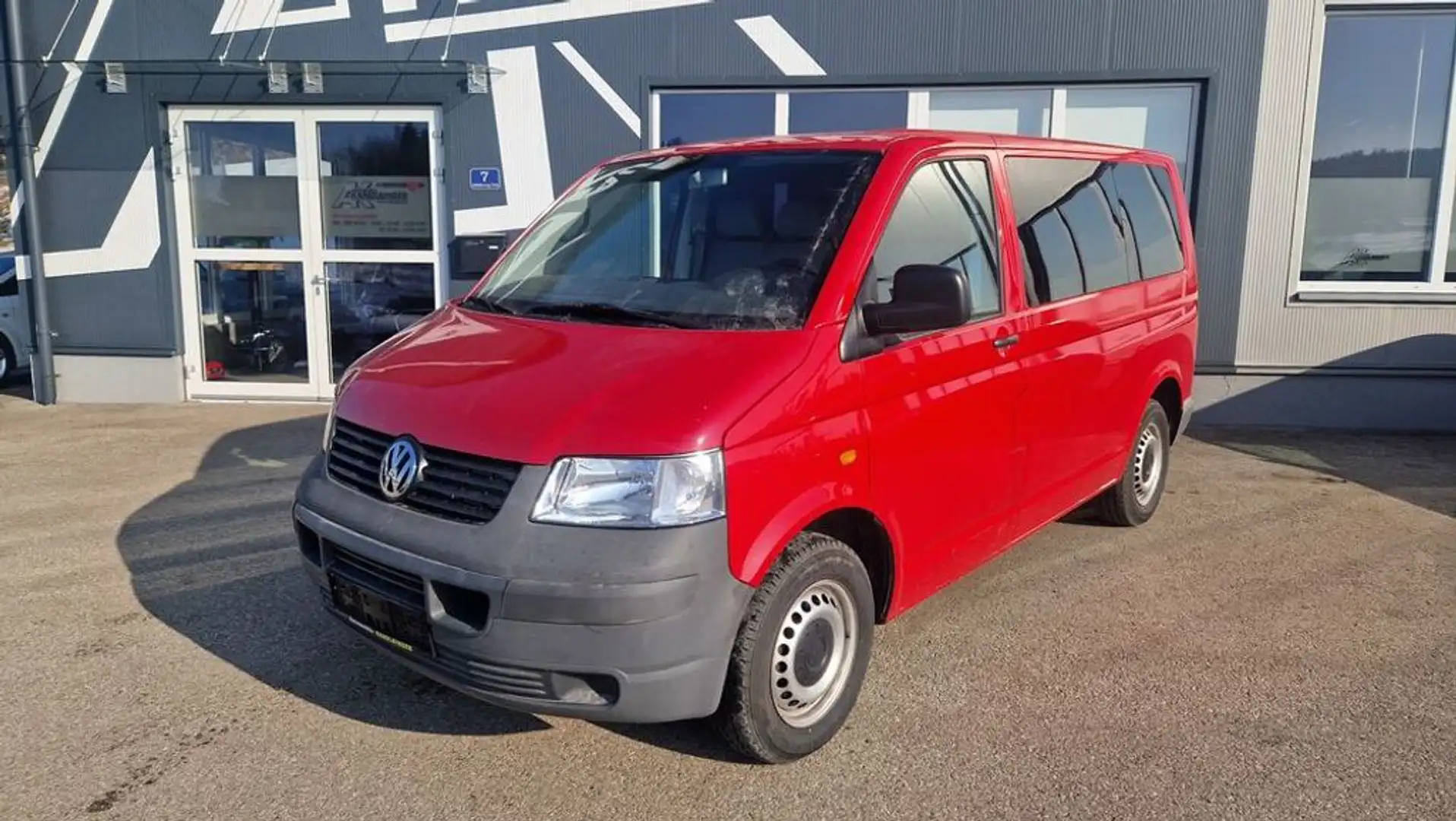 Volkswagen T5 Kombi TDI  ''9-Sitzer'' Rojo - 1
