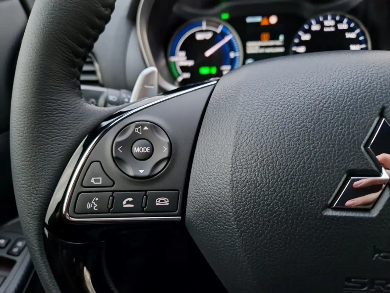 Mitsubishi Eclipse Cross Plug-In Hybrid Select Navi LED ACC, миниатюра 12