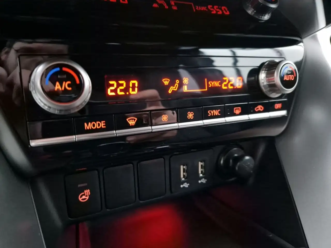 Mitsubishi Eclipse Cross Plug-In Hybrid Select Navi LED ACC, миниатюра 24