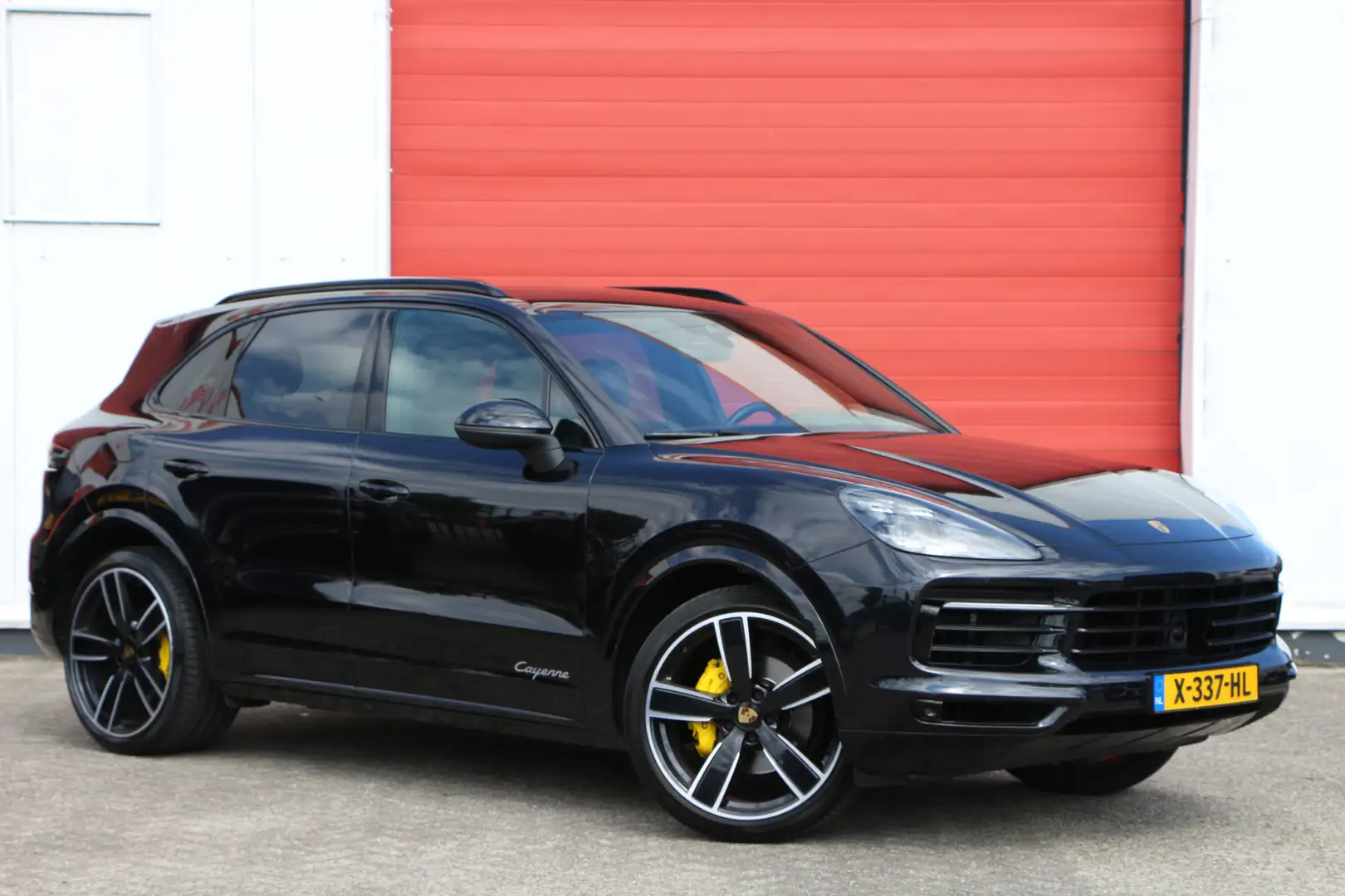 Porsche Cayenne 3.0 PASM | Pano | ACC | BOSE | 22 inch Zwart - 2