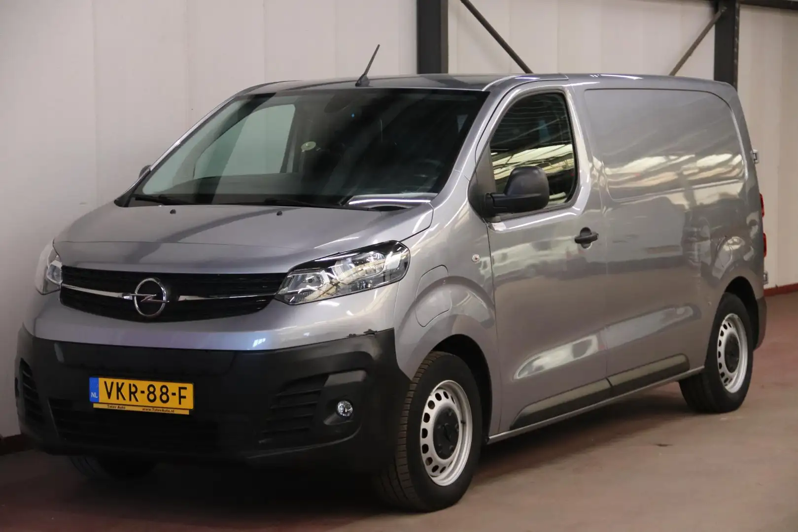 Opel Vivaro-e L2H1 Edition 75 kWh Grijs - 1