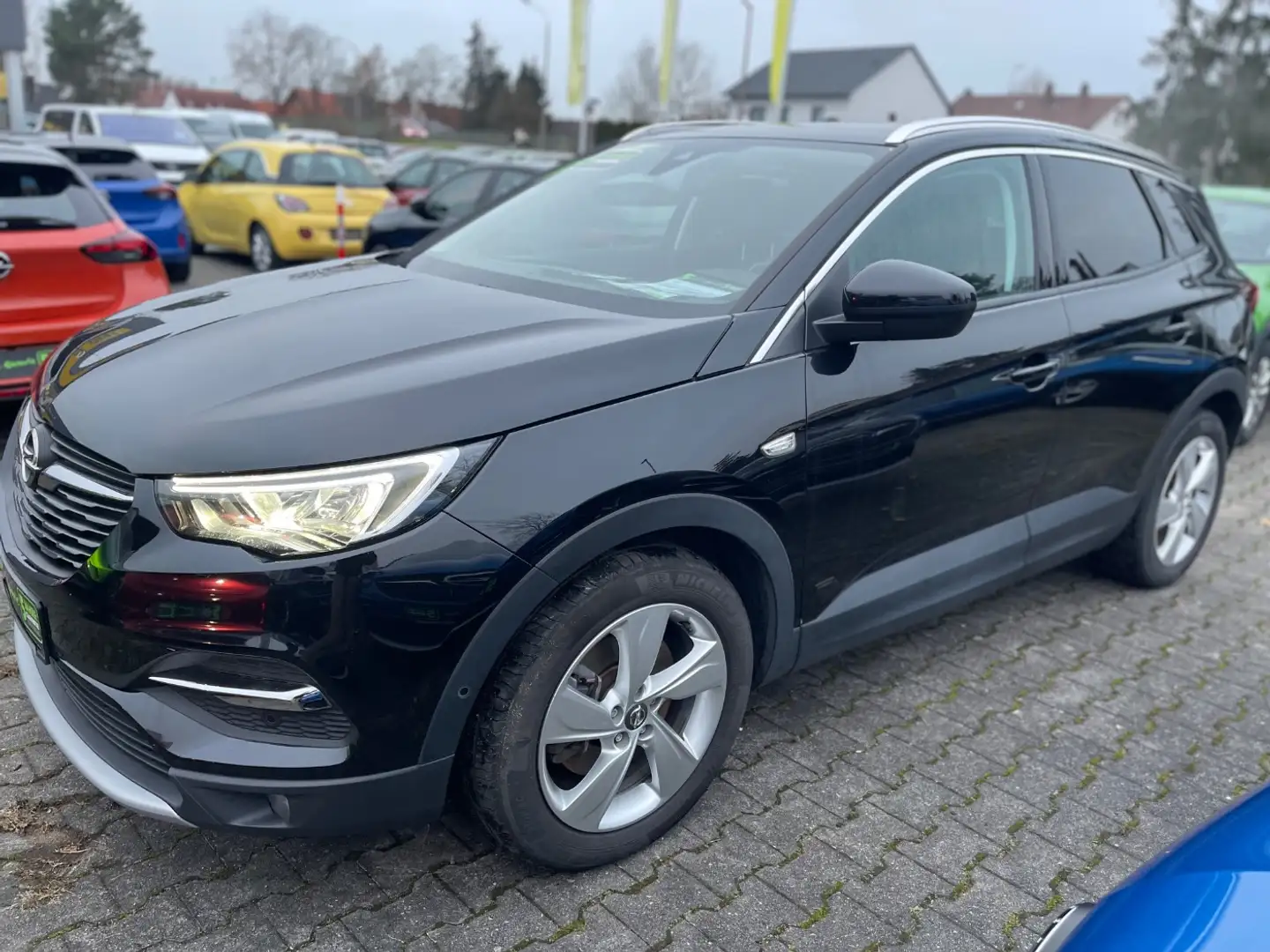 Opel Grandland 1.6 Turbo Hybrid Elegance Navi|||||||| Schwarz - 2