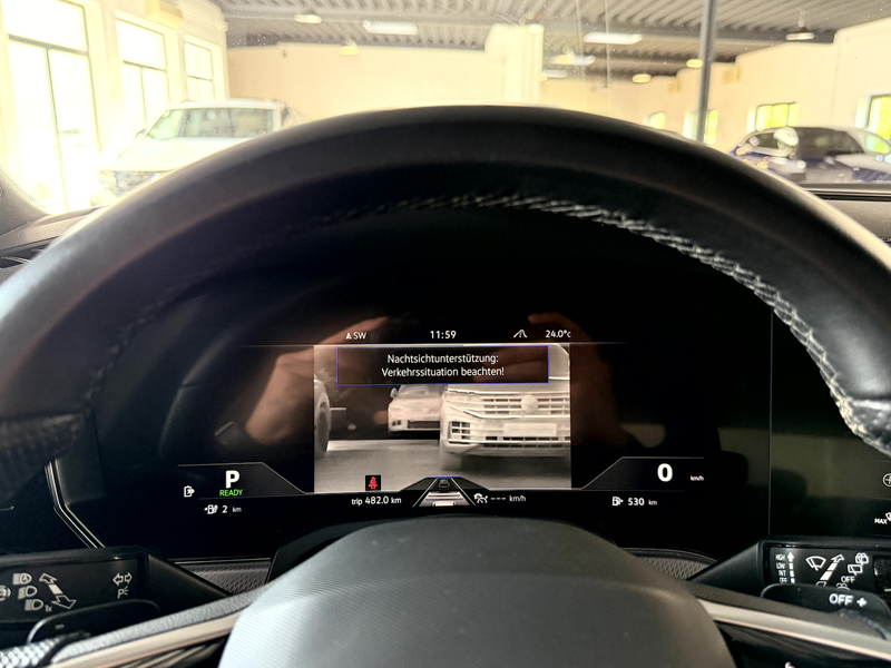 Volkswagen Touareg R 3.0TSI*BlackStyle*Pano*AHK*HUD*IQ* — photo 14
