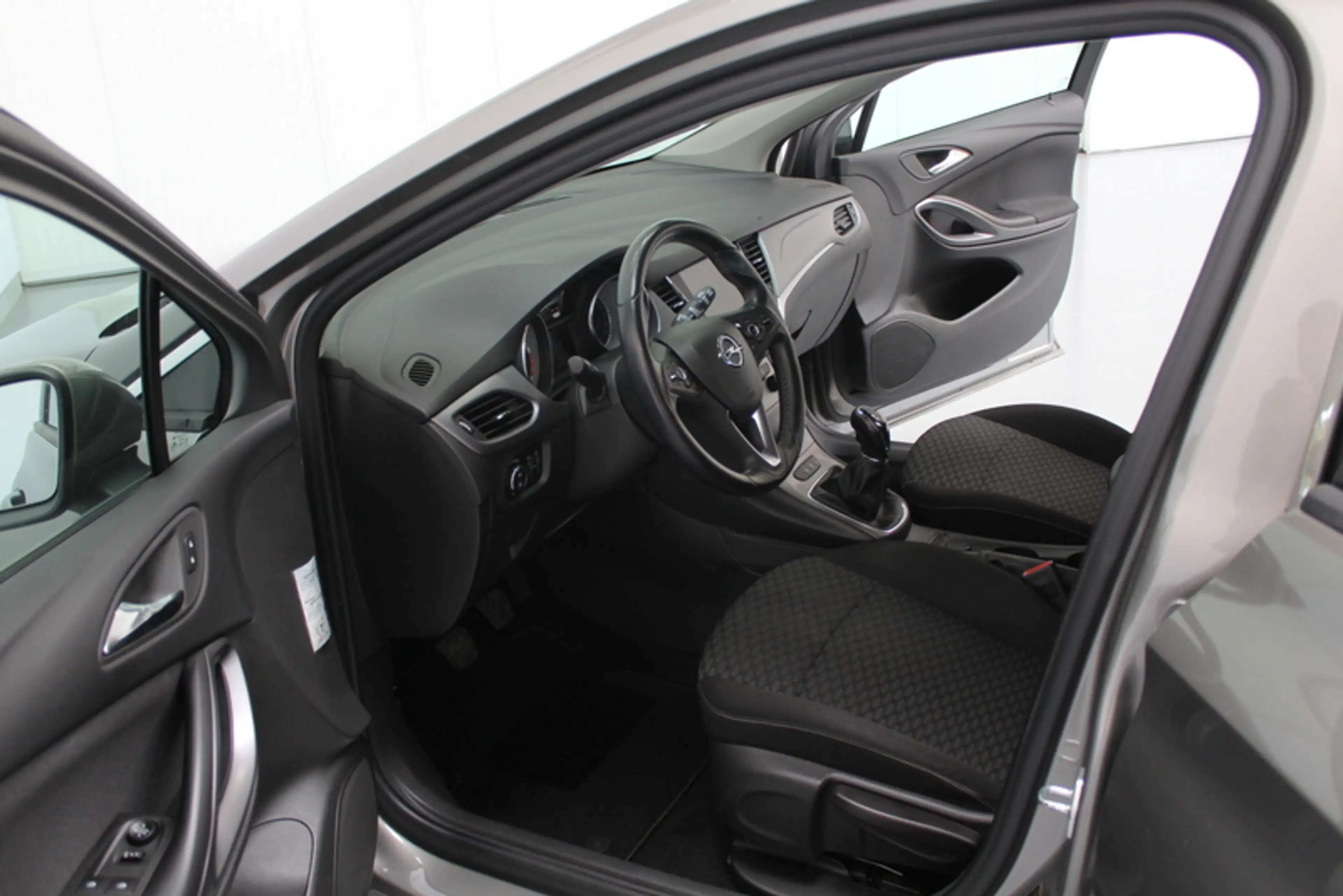 Opel Astra 1.0 Business+ 105PK, RIJKLAAR | CAMERA | AFNEEMBAR — photo 14