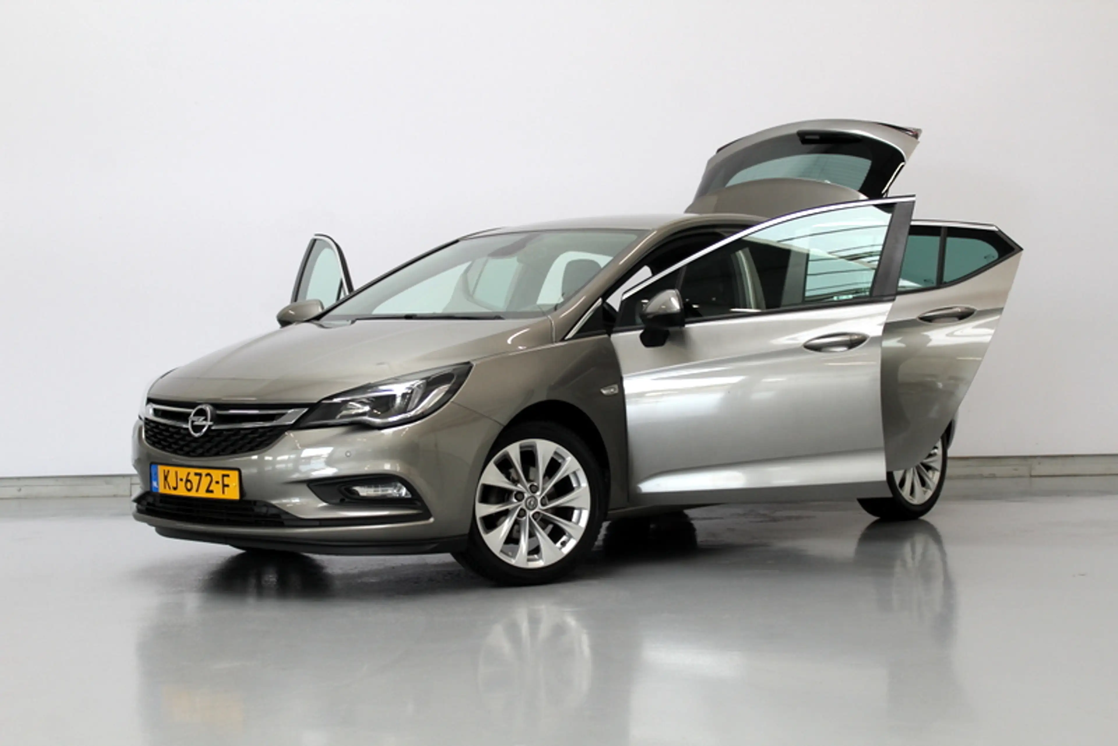Opel Astra 1.0 Business+ 105PK, RIJKLAAR | CAMERA | AFNEEMBAR — photo 2