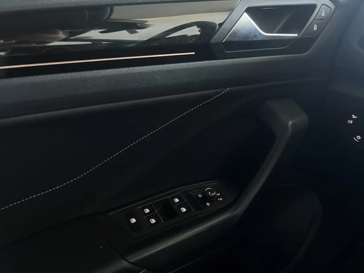 Volkswagen T-Roc I 2022 1.0 tsi R-Line 110cv SENZA OBBLIGO DI FINANZIAMENTO, миниатюра 18