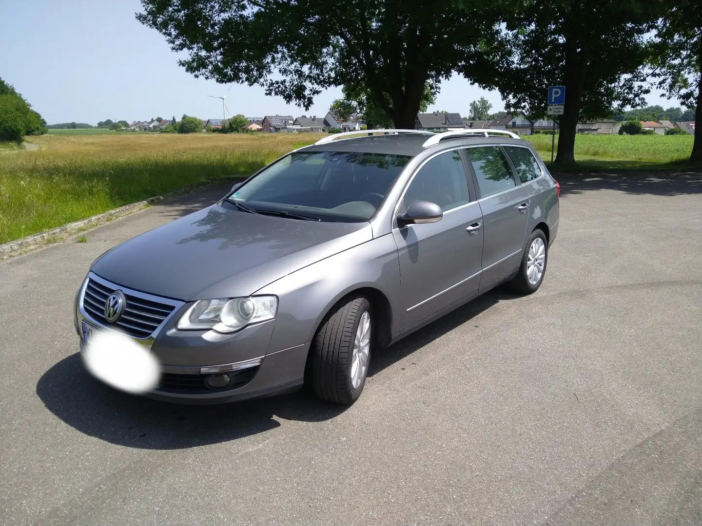 Volkswagen Passat Variant 2.0 TDI DPF Highline Grijs - 1