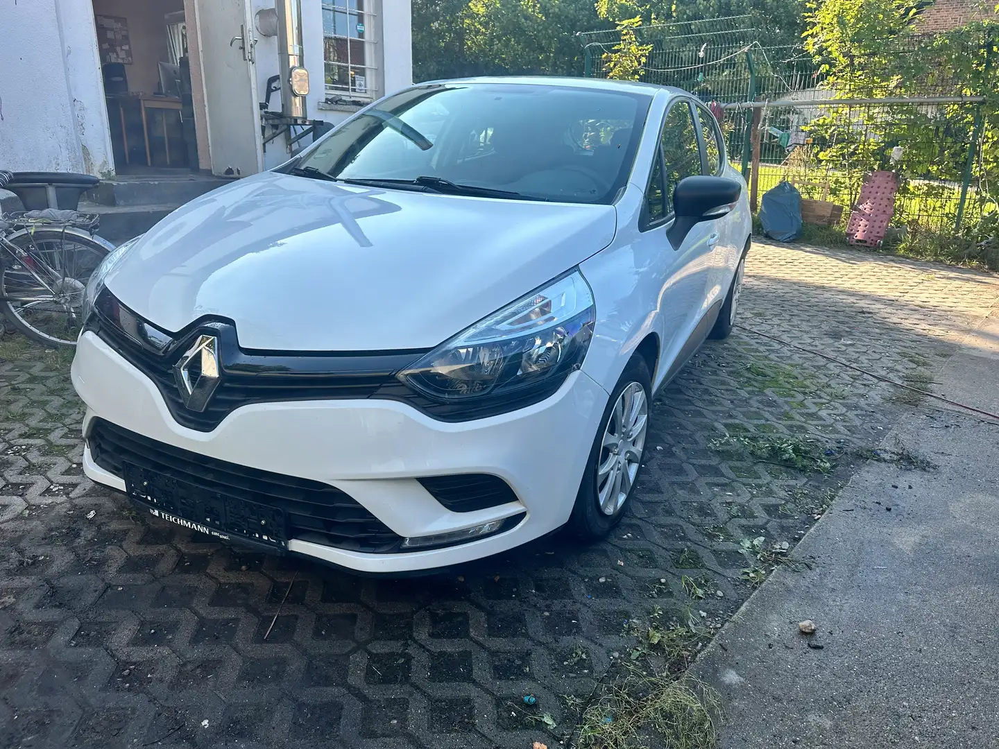 Renault Clio Life Weiß - 1