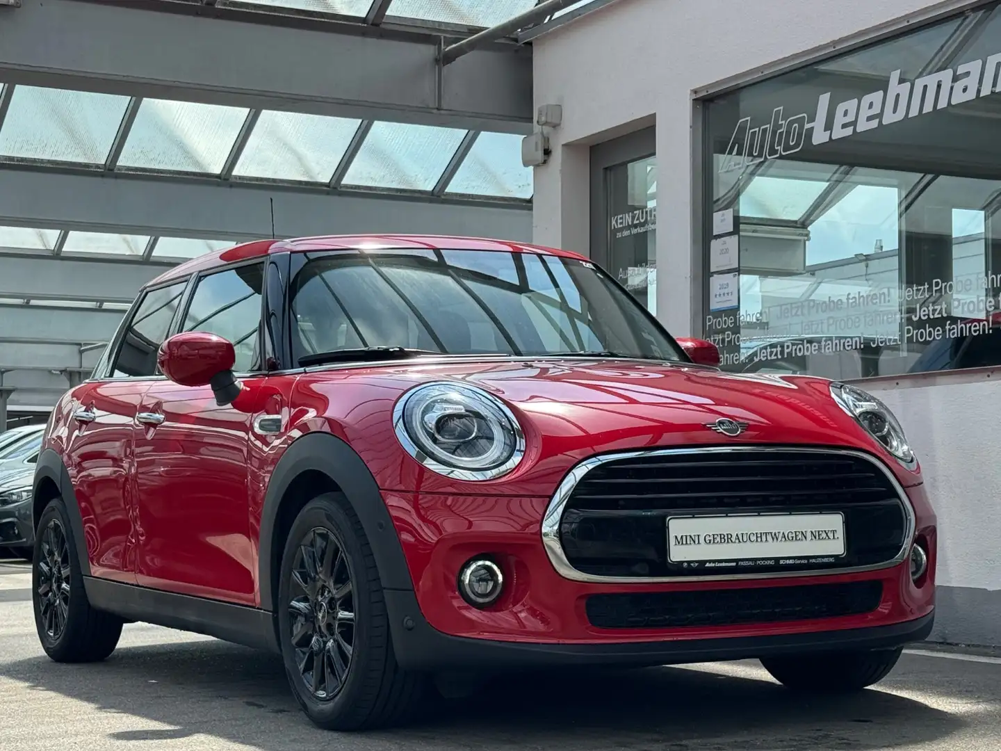 MINI Cooper 5-Türer Pepper LED/KomfZ. 2 JAHRE GARANTIE Rot - 2