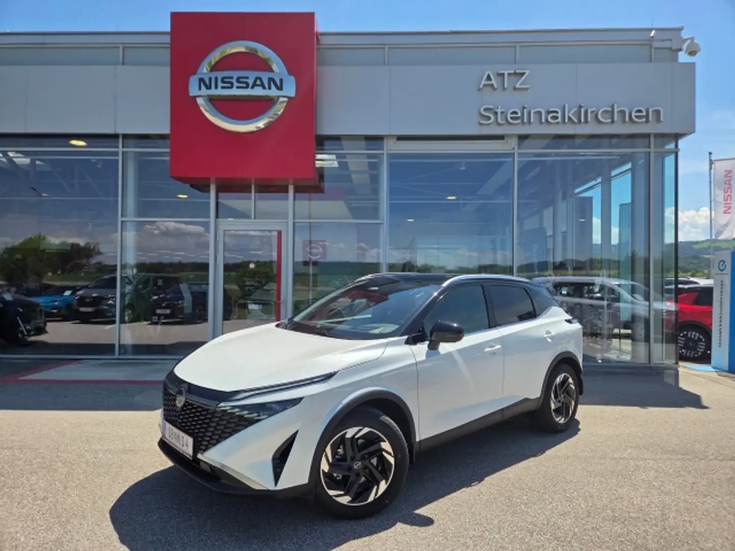 Nissan Qashqai N-CONNECTA+ 158PS Xtronix 4x4 Weiß - 1