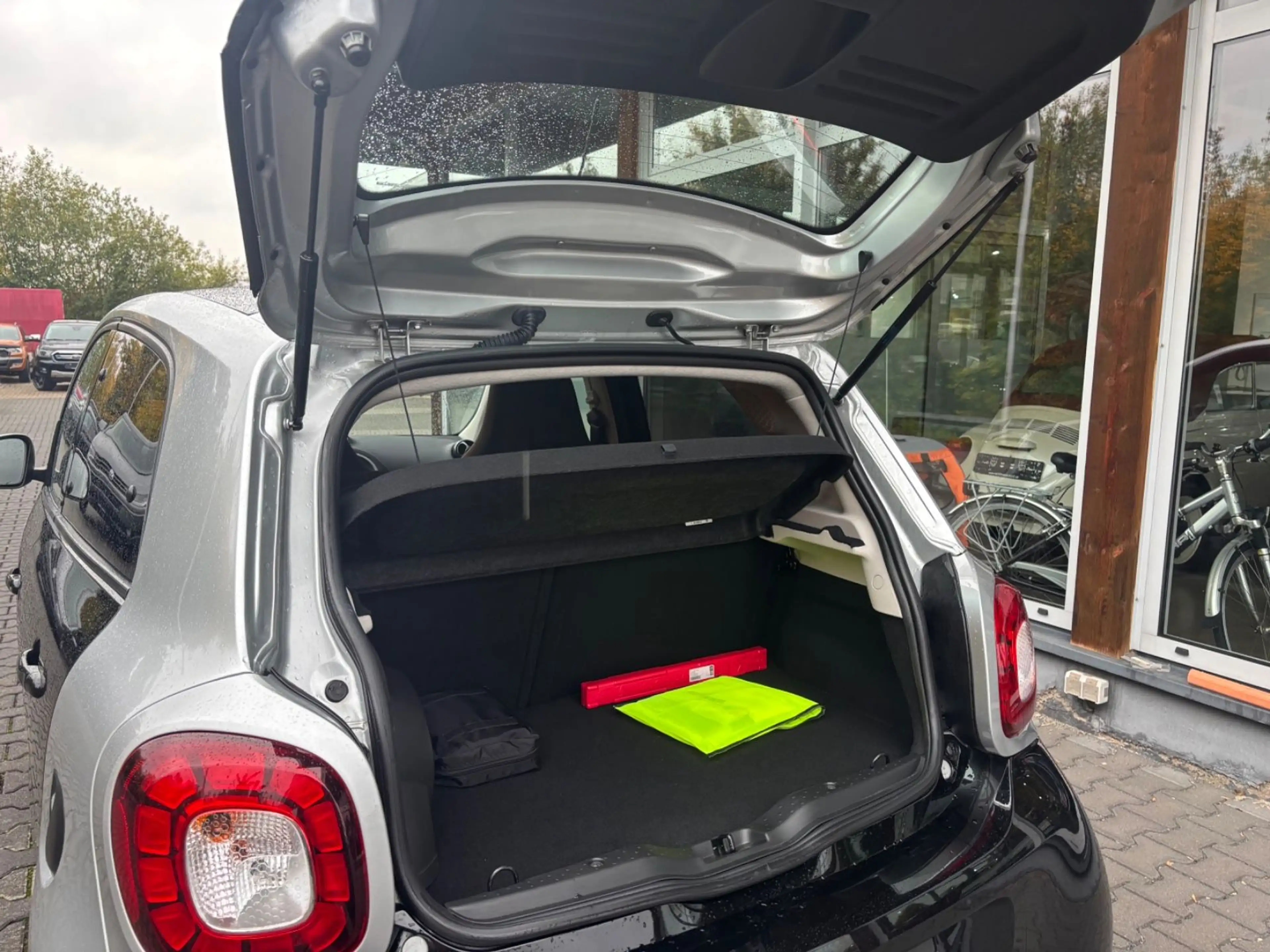 smart forFour Brabus JBL Leder Pano — photo 19