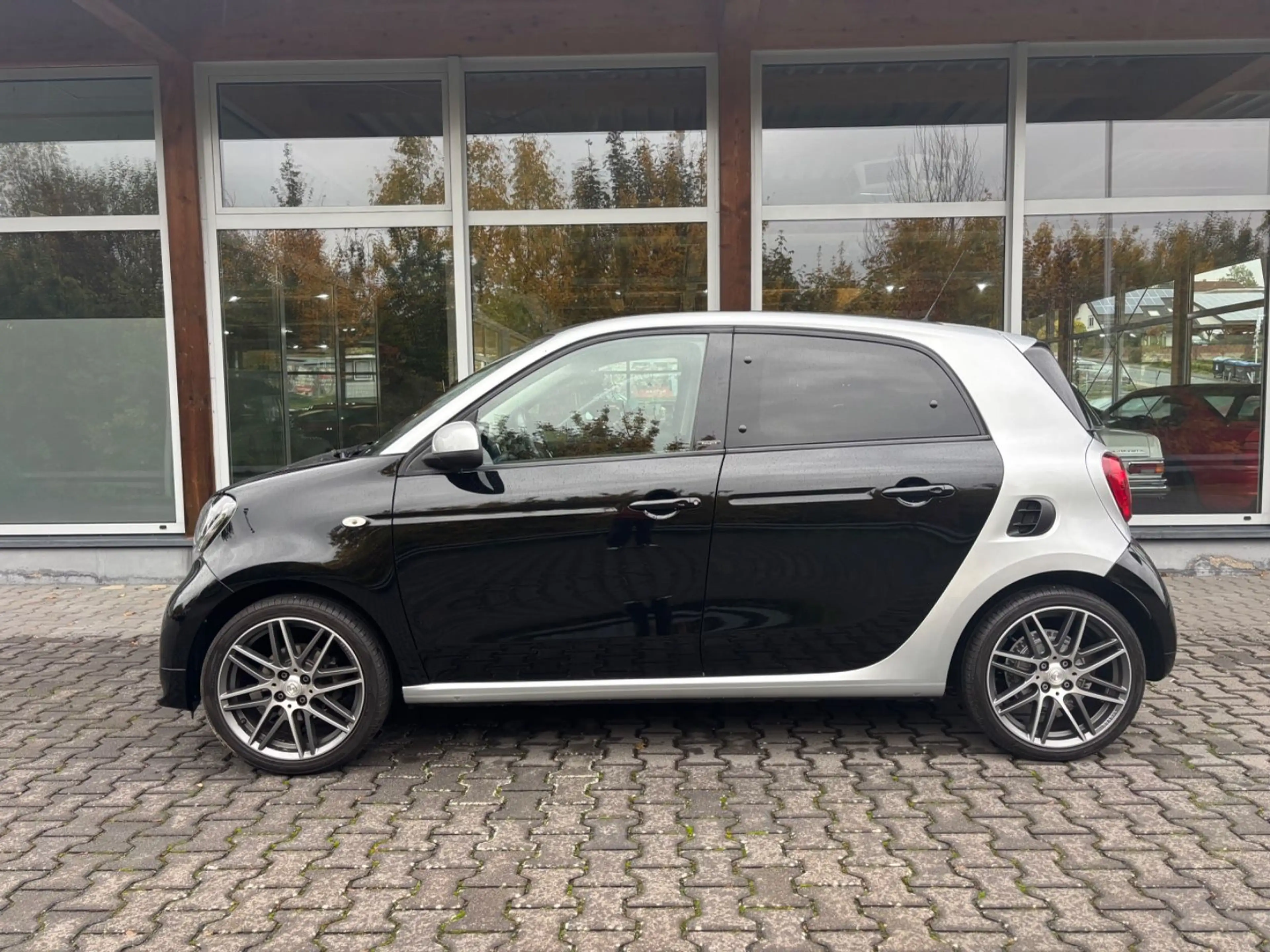 smart forFour Brabus JBL Leder Pano — photo 20