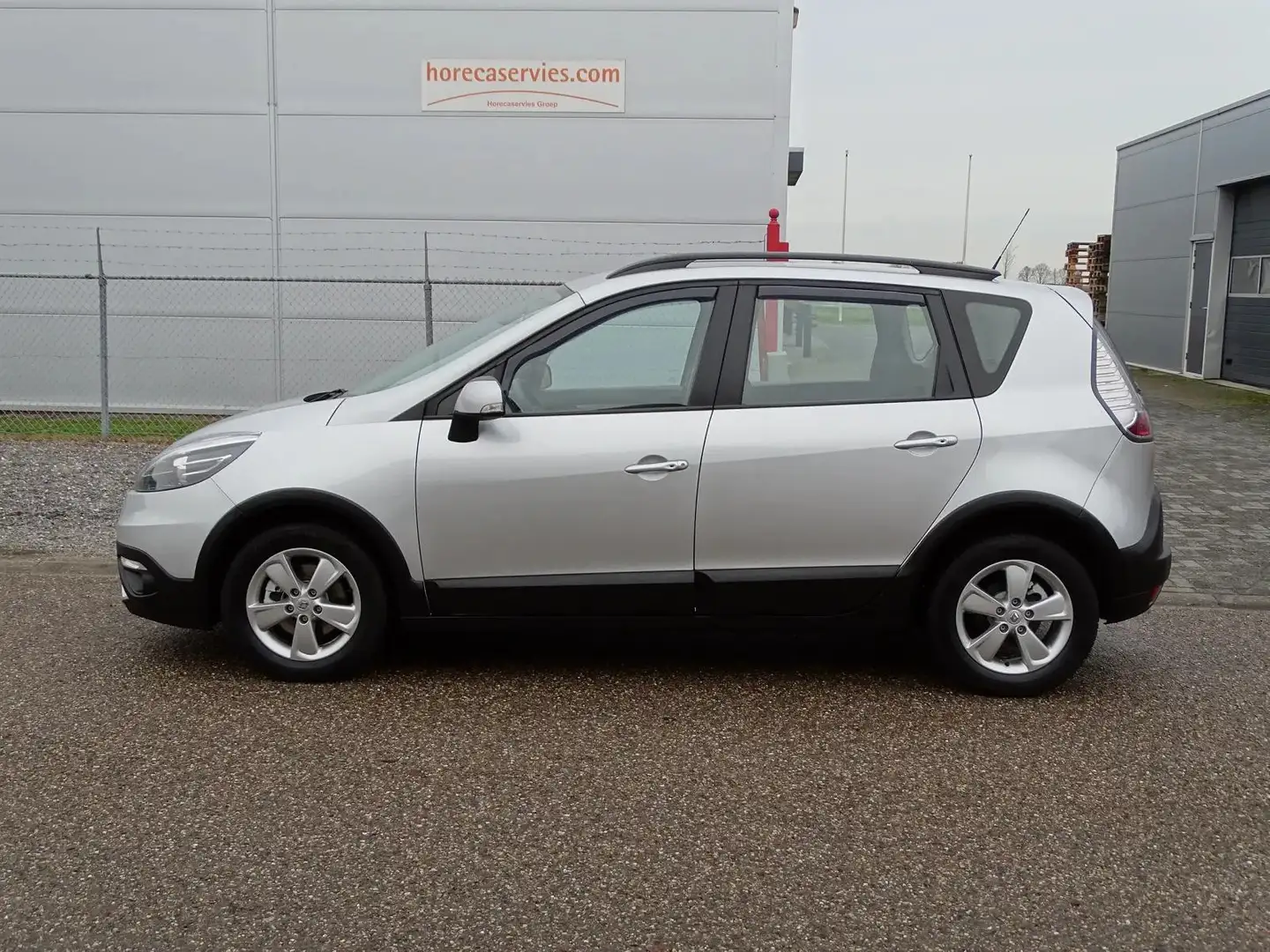 Renault Scenic Xmod 1.2 TCe Bose Gris - 2