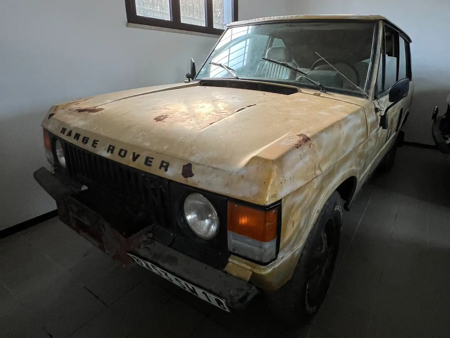 Land Rover Range Rover Classic Suffix D Gelb - 1