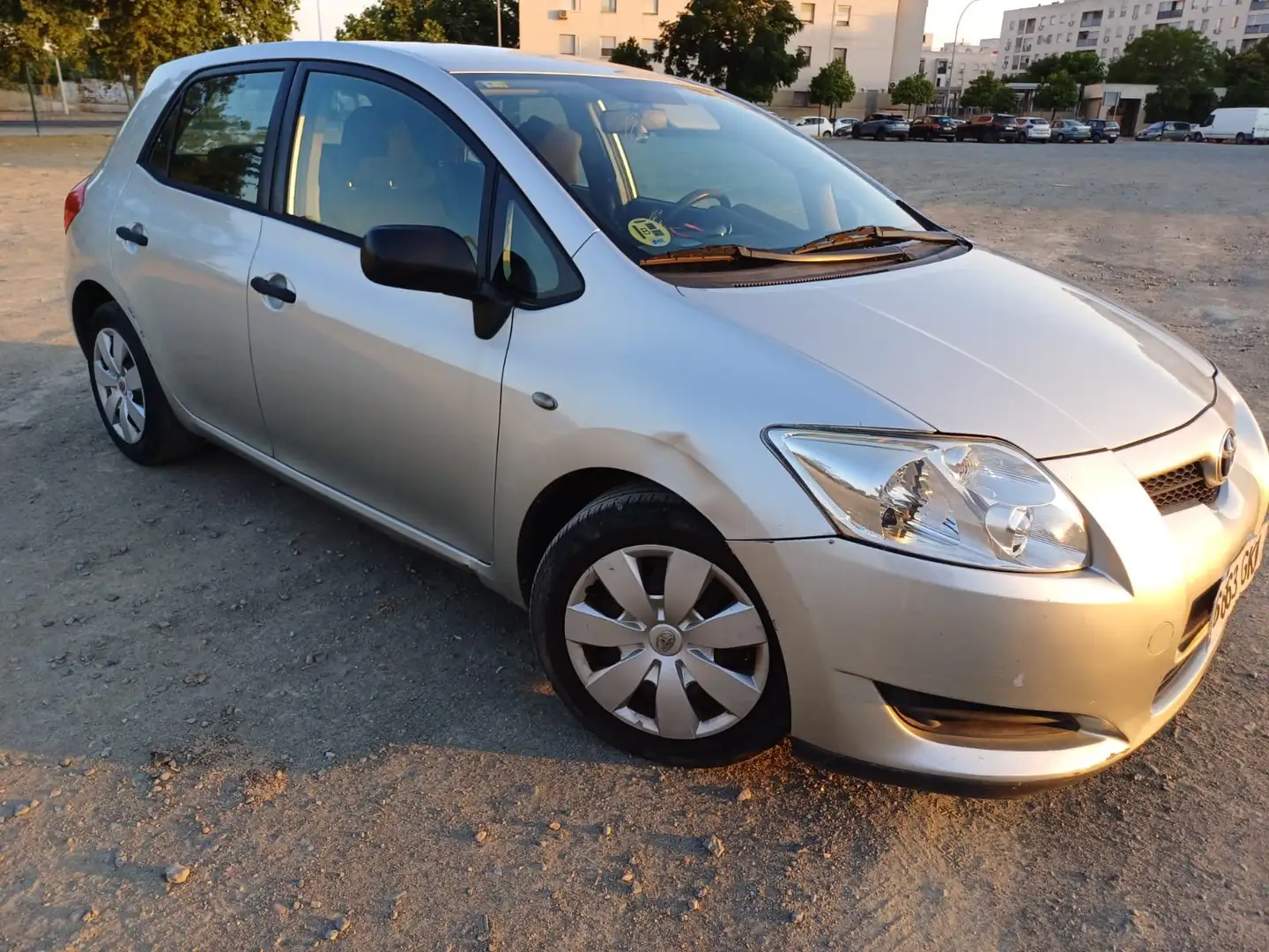 Toyota Auris Auris 1.4D-4D Gris - 1