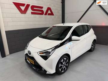 1.0 VVT-i x-play|Carplay|Flippers|Airco|Camera|Tea