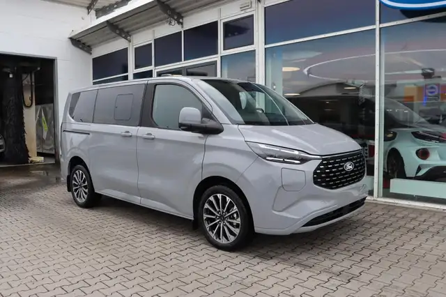 Ford Tourneo Custom Titanium X PHEV 340 L1 0,0% FIN*