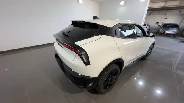 Alfa Romeo Junior view 4