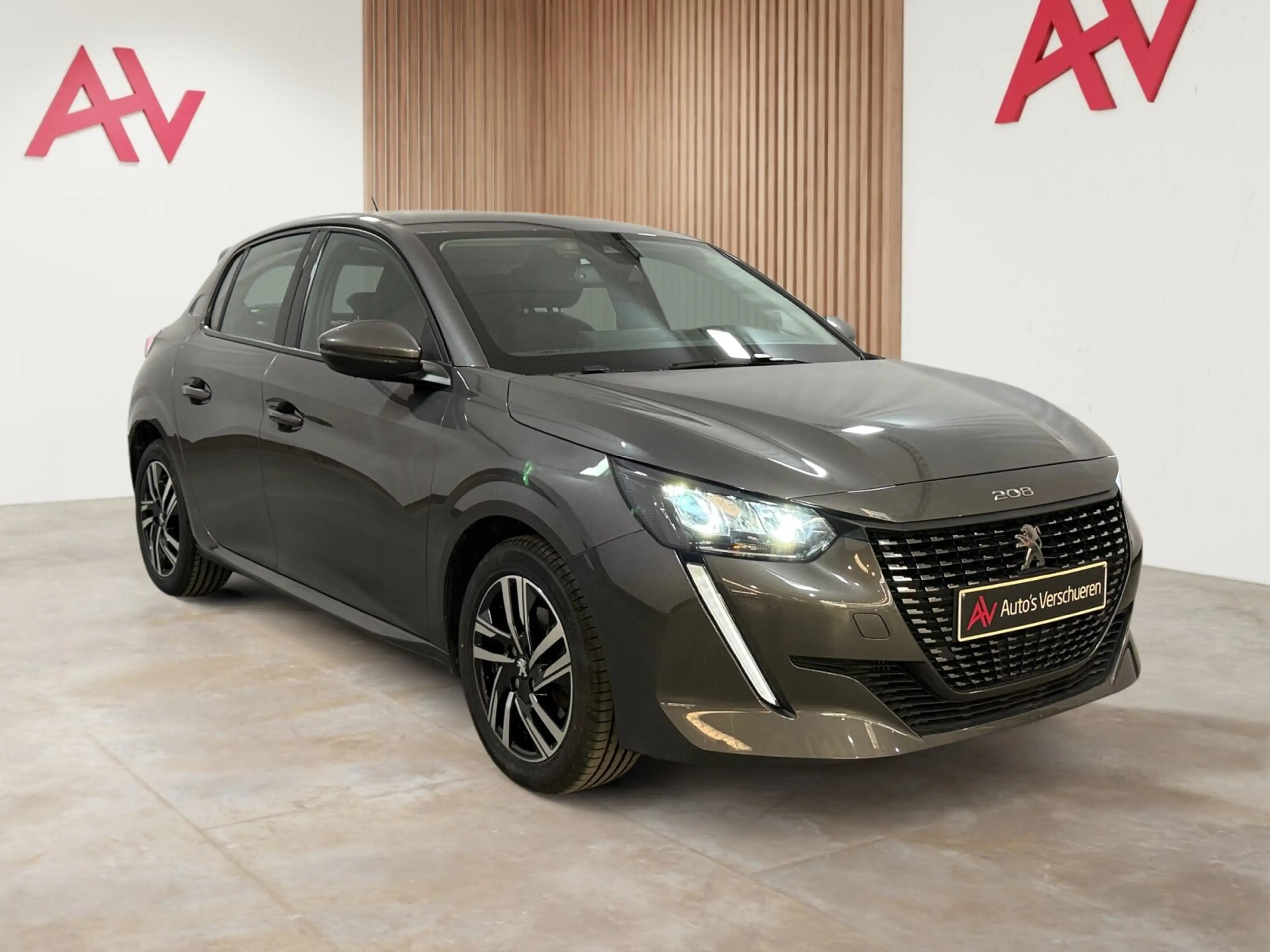Peugeot 208 Allure 1.2 PureTech Aut. ** — photo 3