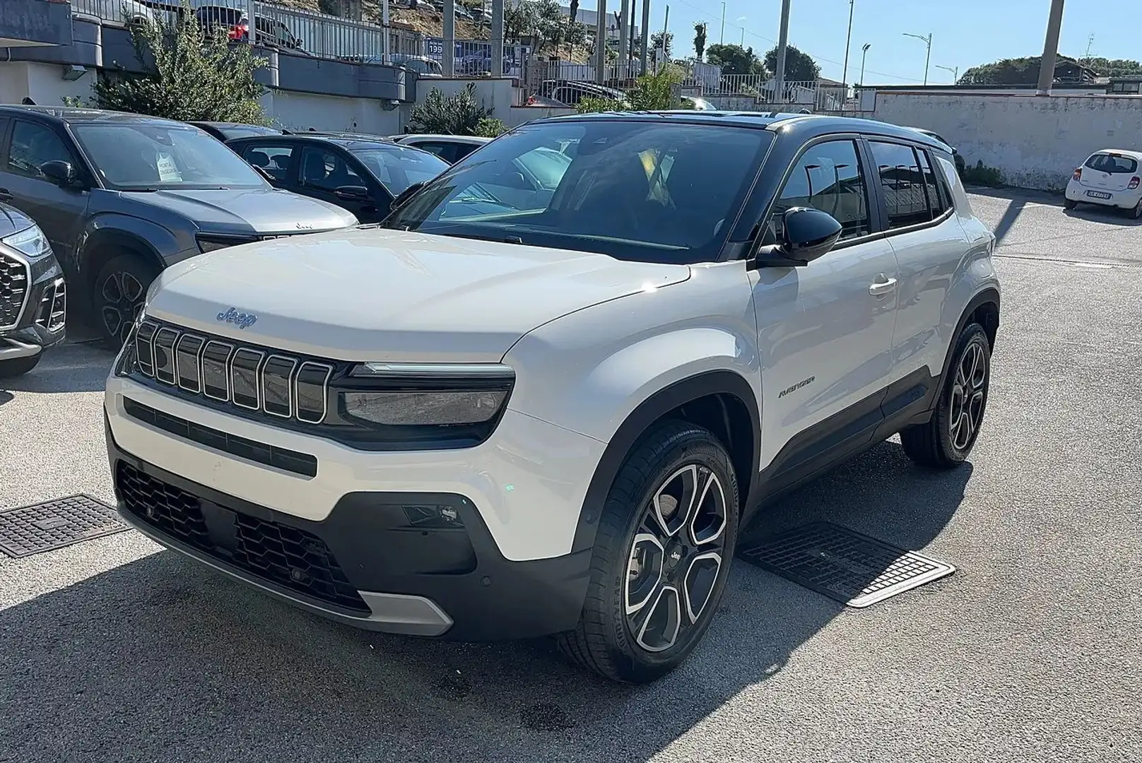 Jeep Avenger Avenger 1.2 turbo e-hybrid Summit KM0 Grigio - 1