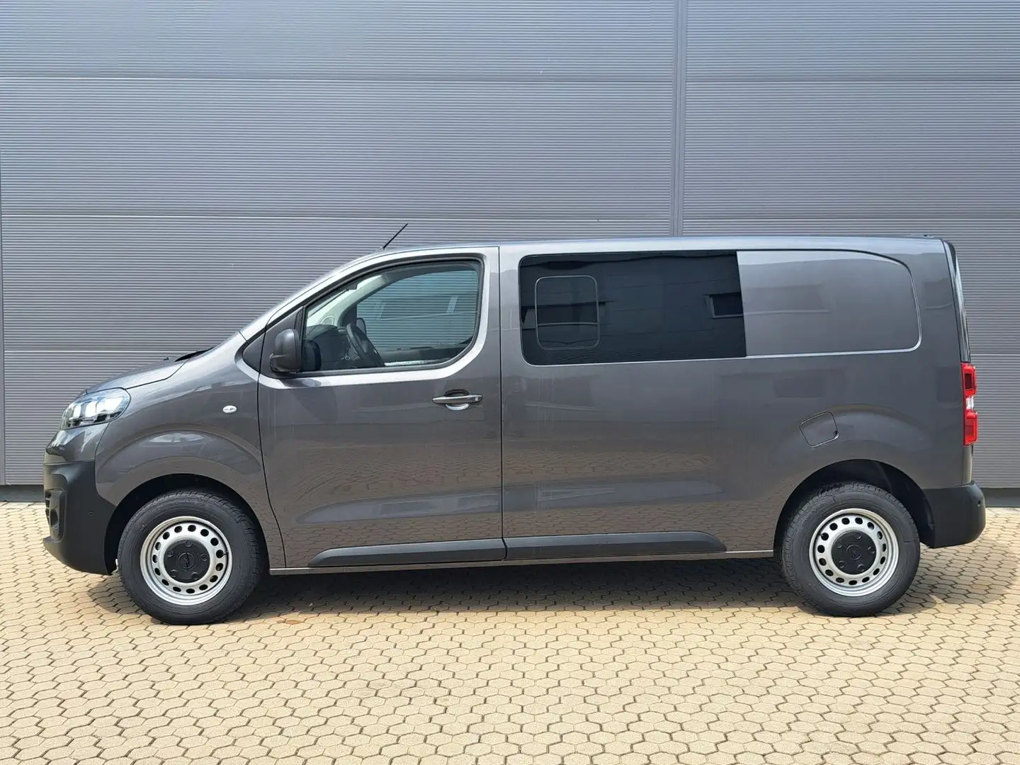 Opel Vivaro Kasten M, 3000kg, Anhängelast, Kamera Grau - 2
