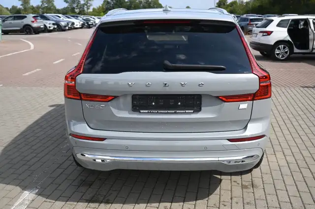 Volvo XC60 view 7
