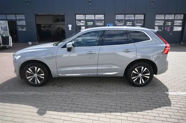 Volvo XC60 main image