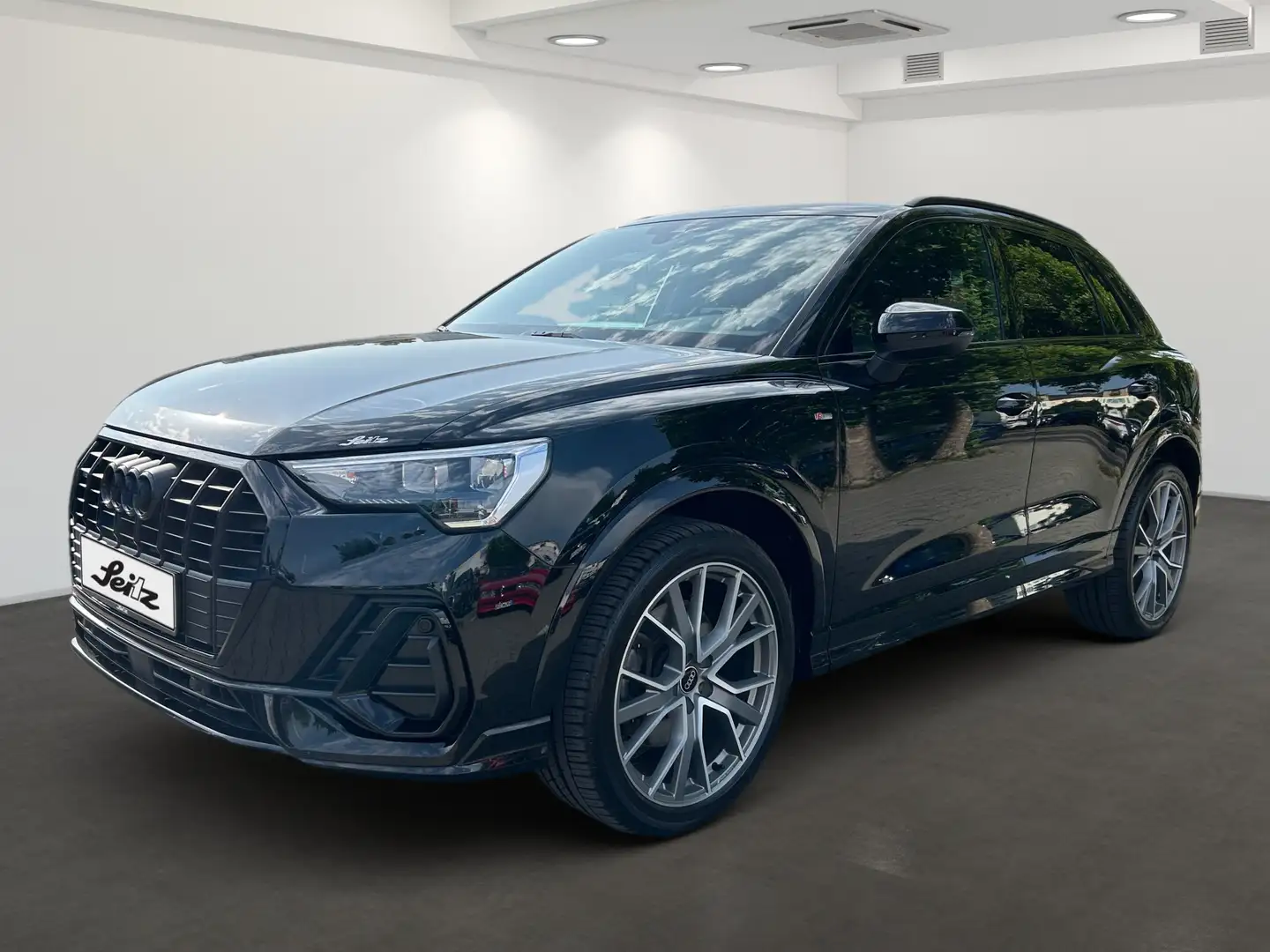 Audi Q3 40 TDI quattro S line Schwarz - 2