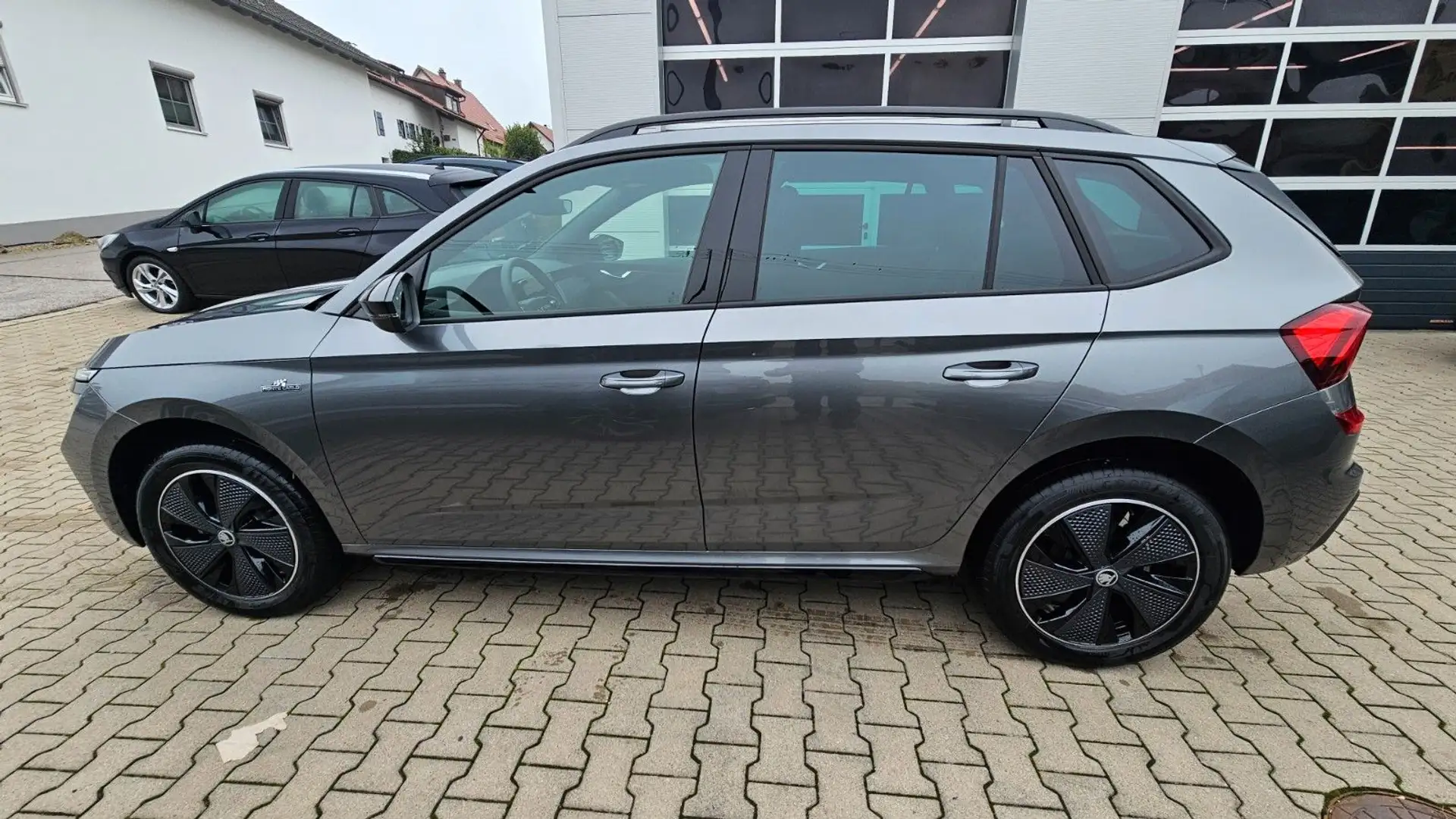 Skoda Kamiq Monte Carlo AHK/Kamera/virt.Pedal/MJ.26 Grau - 2